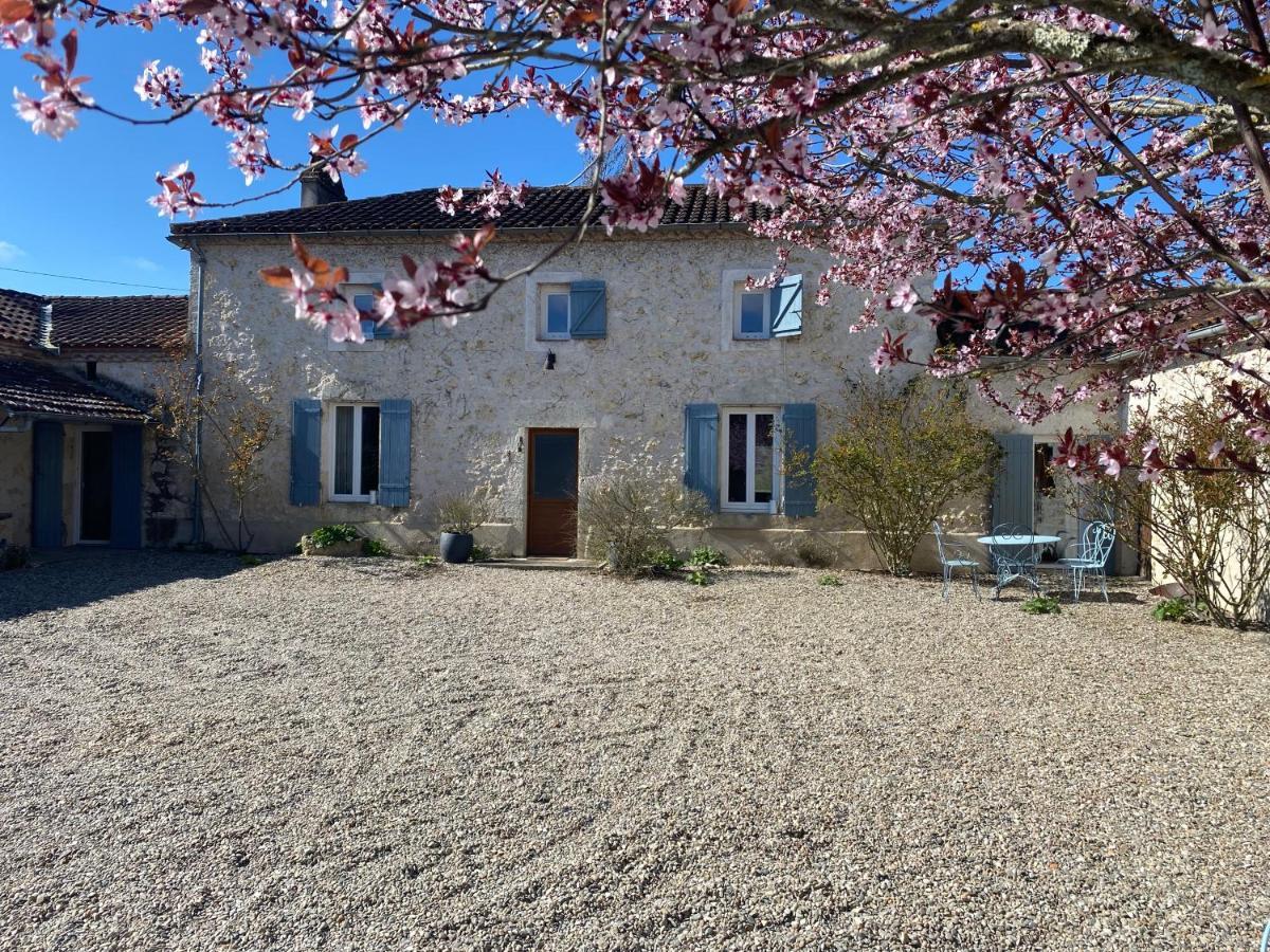 Hotel Domaine De Villot Sainte-Colombe-de-Villeneuve Exterior foto